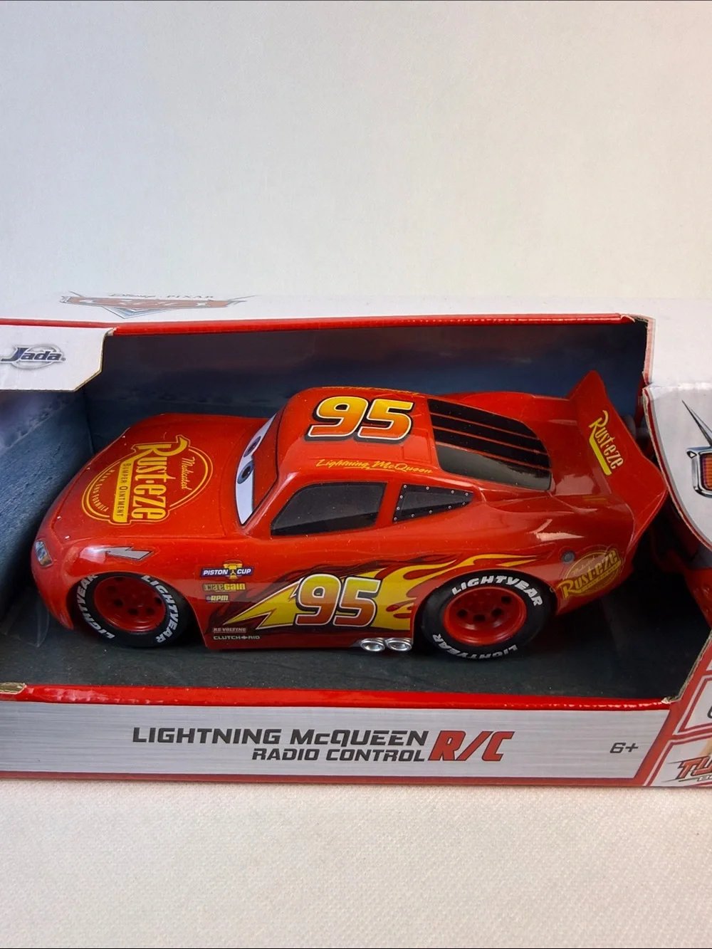 Jada Toys Pixar Cars Lightning McQueen RC Remote Control Car 2.4 GHz Red